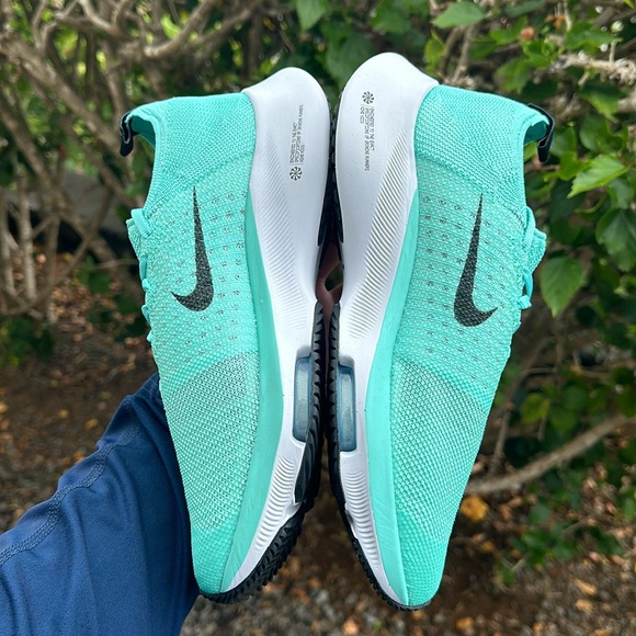 Nike Air Zoom Tempo FK (GS) Hyper Turquoise/Black Size 7Y / Womens 8.5 - Picture 4 of 8